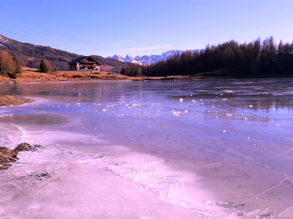 Monno Rifugio Al Lago Del Mortirolo In Inverno Raggiungibile Solo A Piedi מראה חיצוני תמונה